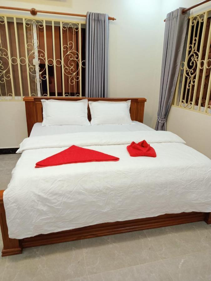 Seagull Guesthouse Kampot Buitenkant foto