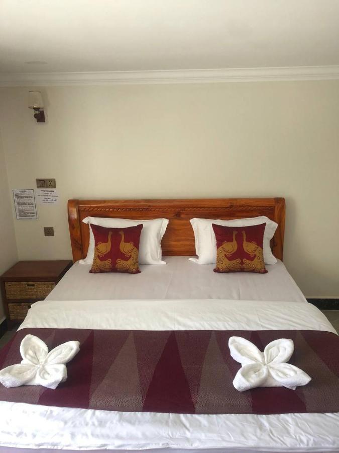 Seagull Guesthouse Kampot Buitenkant foto